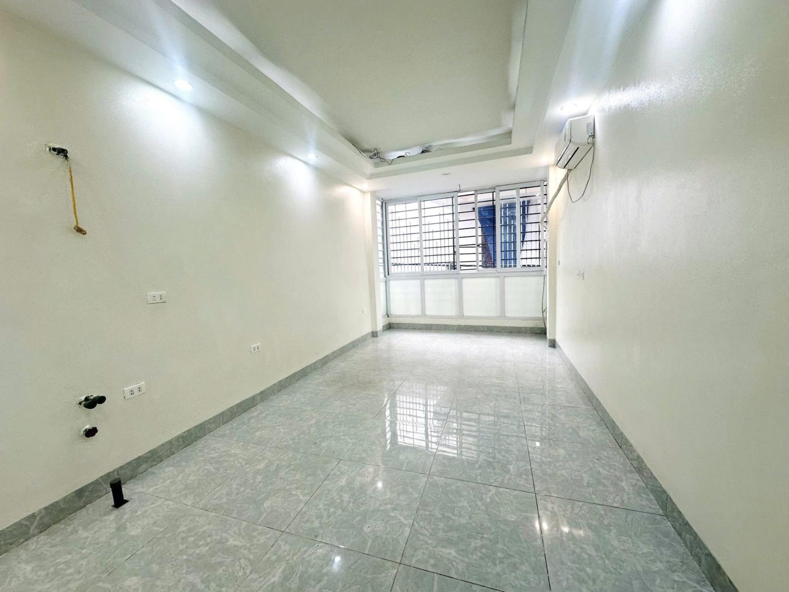 Bán nhà phố Thụy Khuê, Tây Hồ, 7 tầng thang máy, ngõ thông, dân trí cao, 39m, 11.5 tỷ 15986754