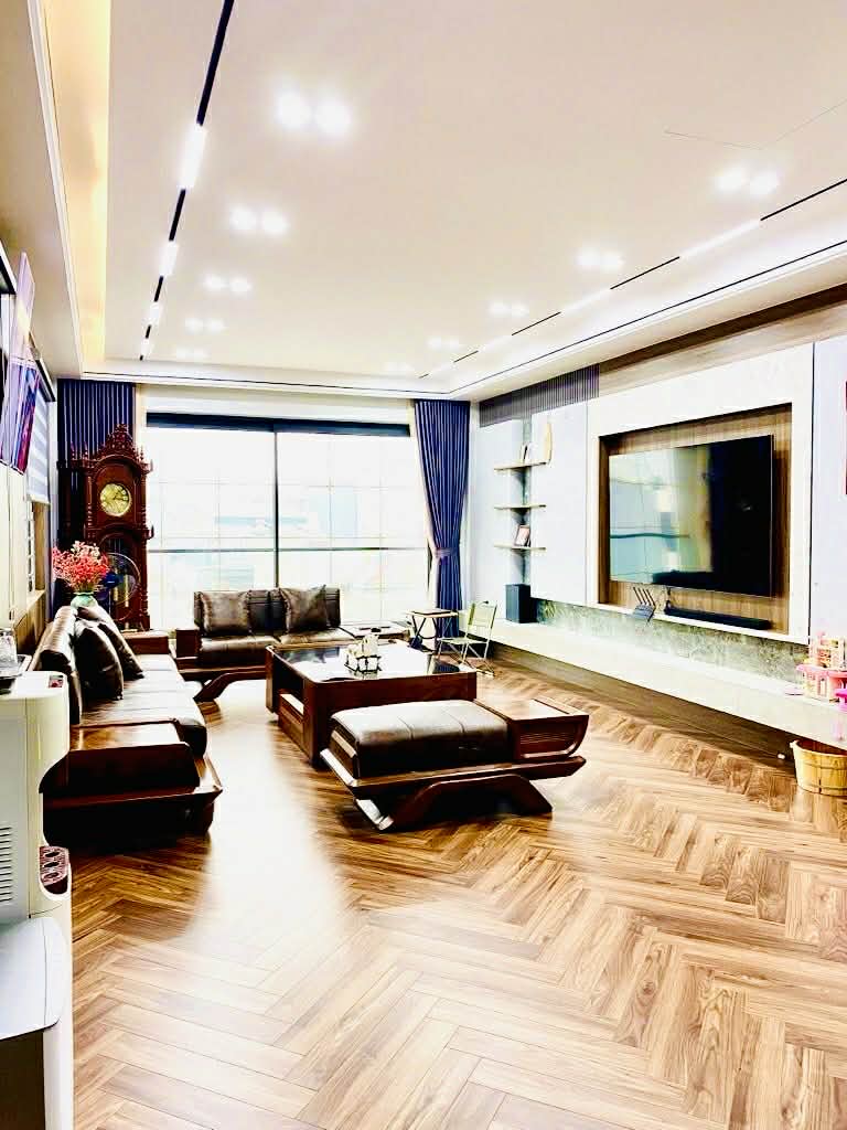 bán nhà Ngọc Lâm, 8 tầng thang máy, vỉa hè, ôtô 2 chiều, vừa ở vừa kinh doanh 15986766