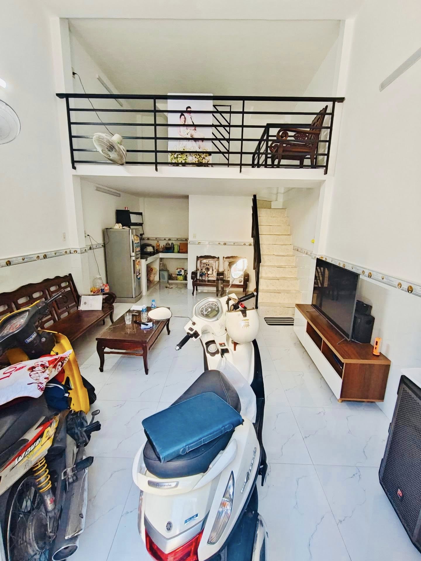 NGAY AEON TÂN PHÚ – 2 MẶT HẺM TẢI THÔNG – SẴN DÒNG TIỀN – 3 TẦNG – 64M – NHỈNH 6 15986771