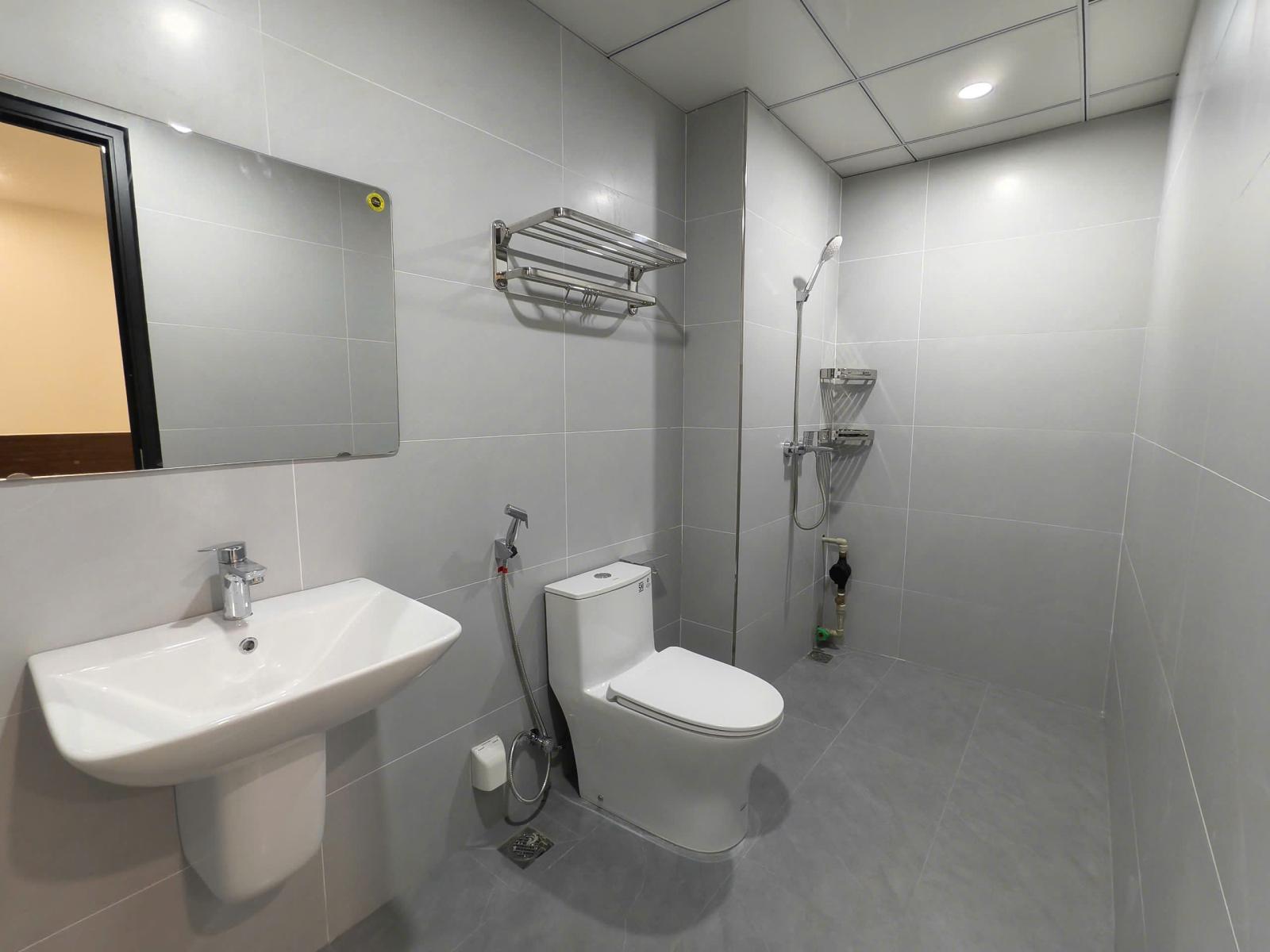 Cho thuê phòng full đồ ở Kiều Mai, Bắc Từ Liêm (cách Metro Phú Diễn 300m, FPT 1.5km, UET 0,7km) 15986802