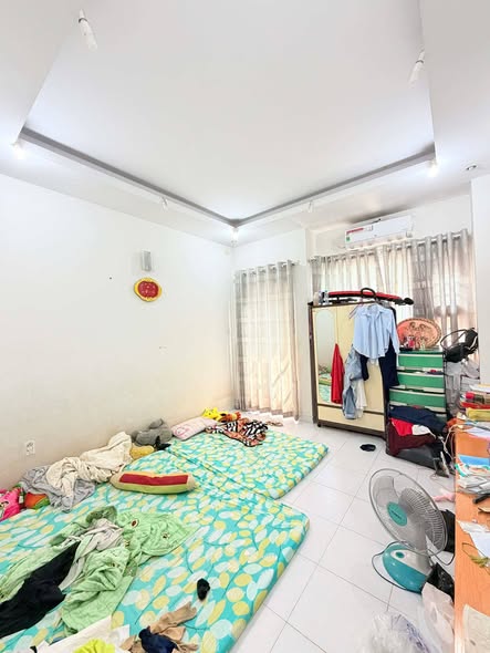 Nhà HXH Đường Phạm Văn Hai Phường 3 Cũ Quận Tân Bình. 15986844