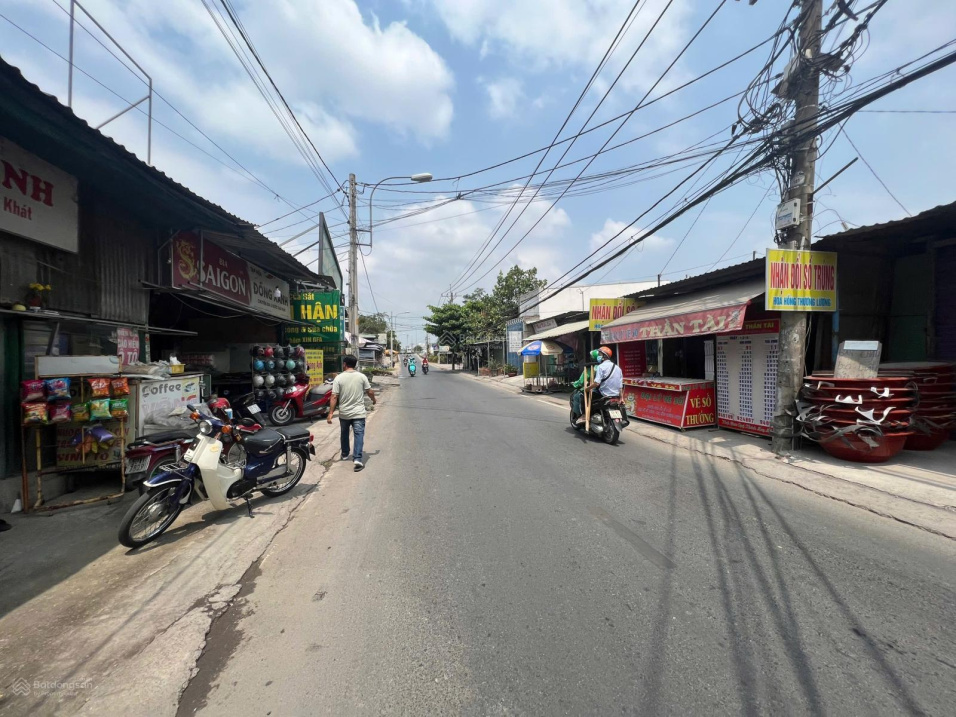 Bán nhà mặt phố tại Thới Tam Thôn 6, xã Thới Tam Thôn, Hóc Môn, ngay chợ. Giá 49 tỷ, 1300m2 15986936