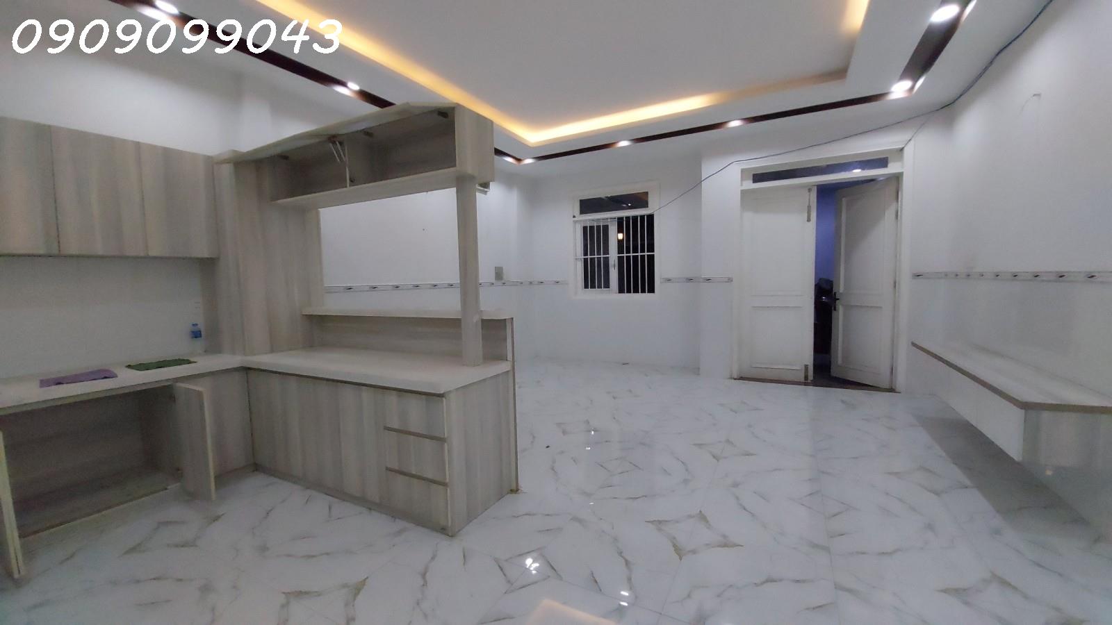 30TR/M2 ĐẤT- HXH - SẴN DÒNG TIỀN - NGAY CẦU THAM LƯƠNG
GIÁP TÂN BÌNH TÂN PHÚ,SÂN BAY NHÀ GA T3 CHỈ 15986941
