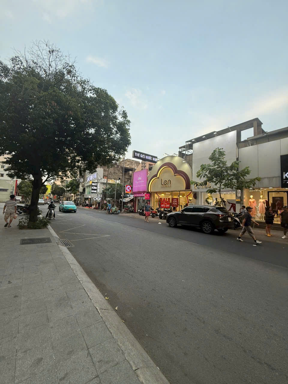 Bán Nhà Đối diện Lancaster- trục thời trang sầm uất nhất TP. HCM 15986948