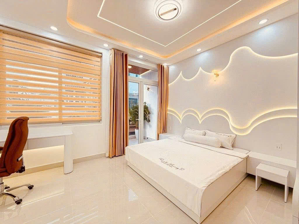Q7 – NHÀ 4 TẦNG HẺM 5M -  NGAY NAM LONG, PHÚ THUẬN – Ô TÔ NGỦ TRONG NHÀ 15986970