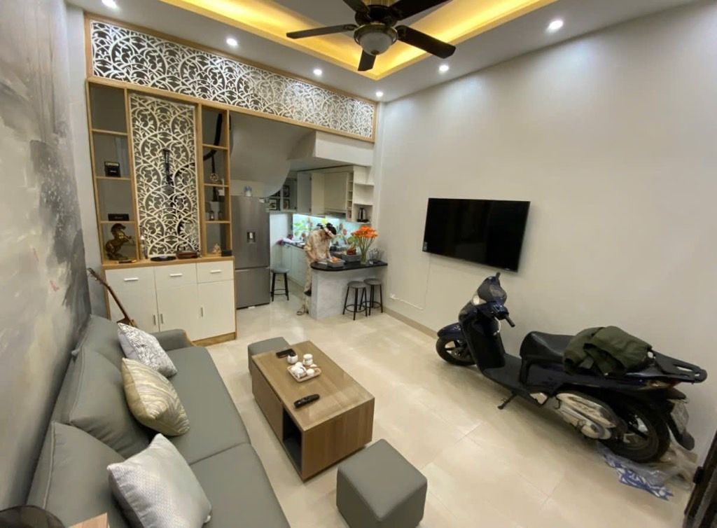 Bán nhà 5 tầng phố Xuân Diệu, diện tích 27m2, giá 9.2 tỷ 15986995