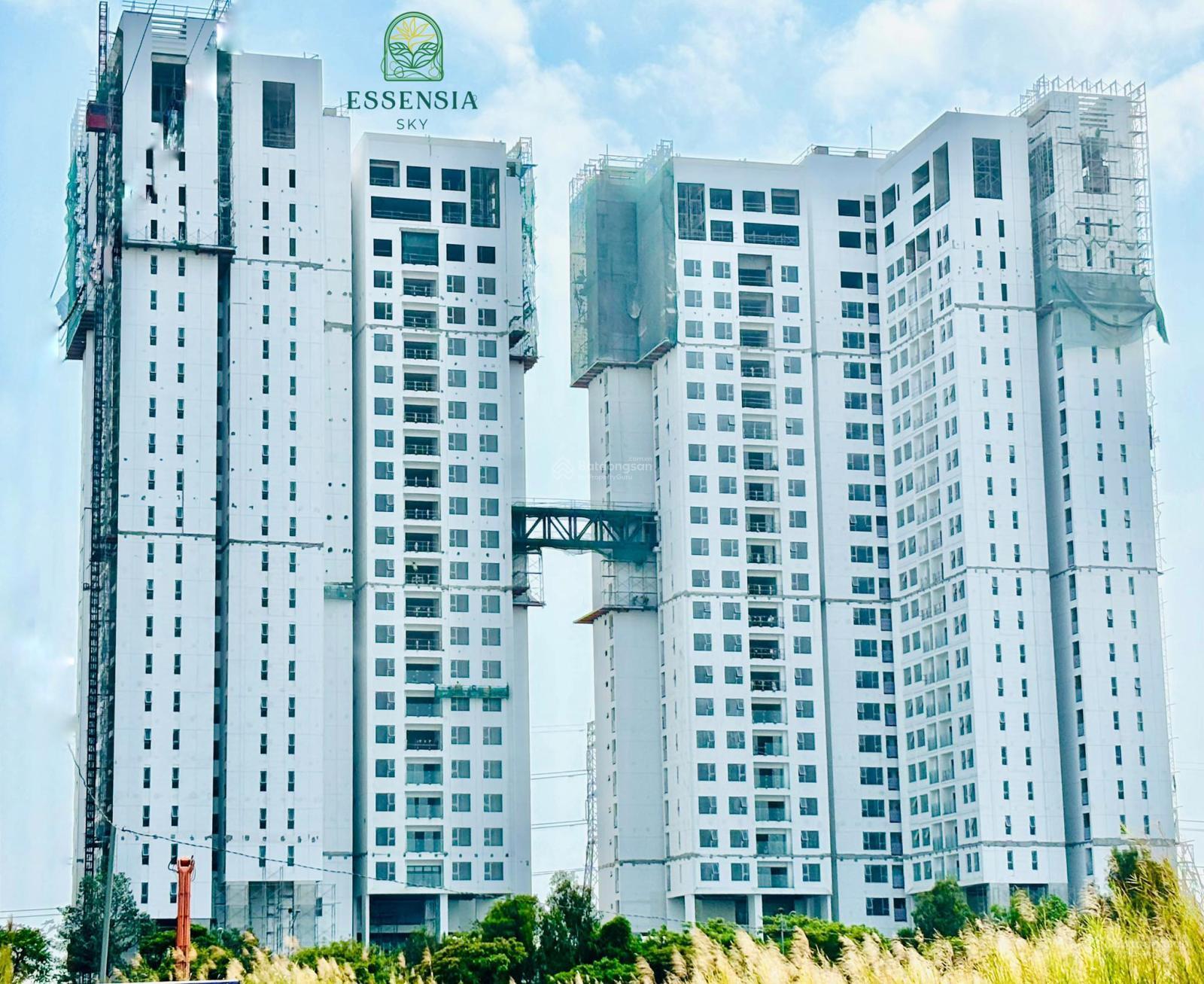 Bán căn 2PN giá tốt, view trực diện hồ bơi tại Essensia Sky với giá chỉ 5,6 tỷ 15986997