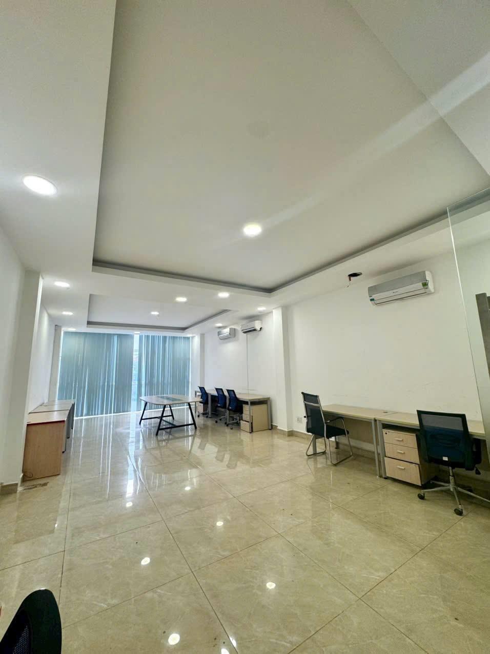 Cho thuê nguyên Tòa nhà, mặt tiền Trần Não, Quận 2, tổng DT hơn 600m2 sử dụng, giá thuê 100tr/tháng 15987016