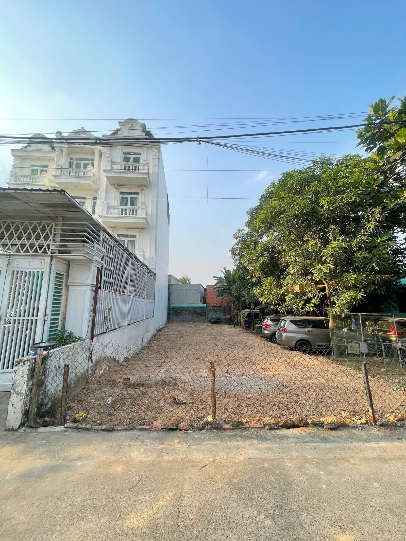 Bán đất Đông Hòa 181m2, Ngang 7,5M,SHR đường ô tô, gần BigC GO Dĩ An 15987047