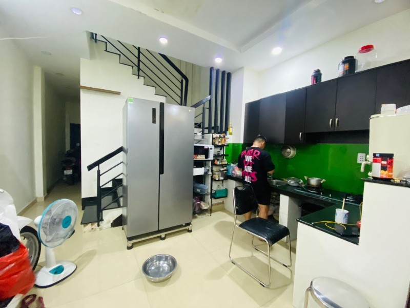 Bán nhà đường số 6, Linh Xuân, Thủ Đức, TP HCM. DT 210m2, 9PN, 9,4 tỷ. Sổ hồng. 0933125879 15987049