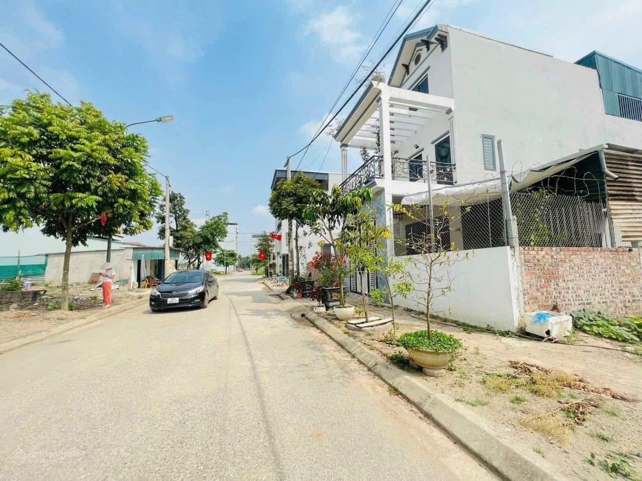 Cơ hội đầu tư đất Hòa Lạc diện tích 100m2 sát Đại học Quốc Gia sổ hồng chính chủ. 15987073