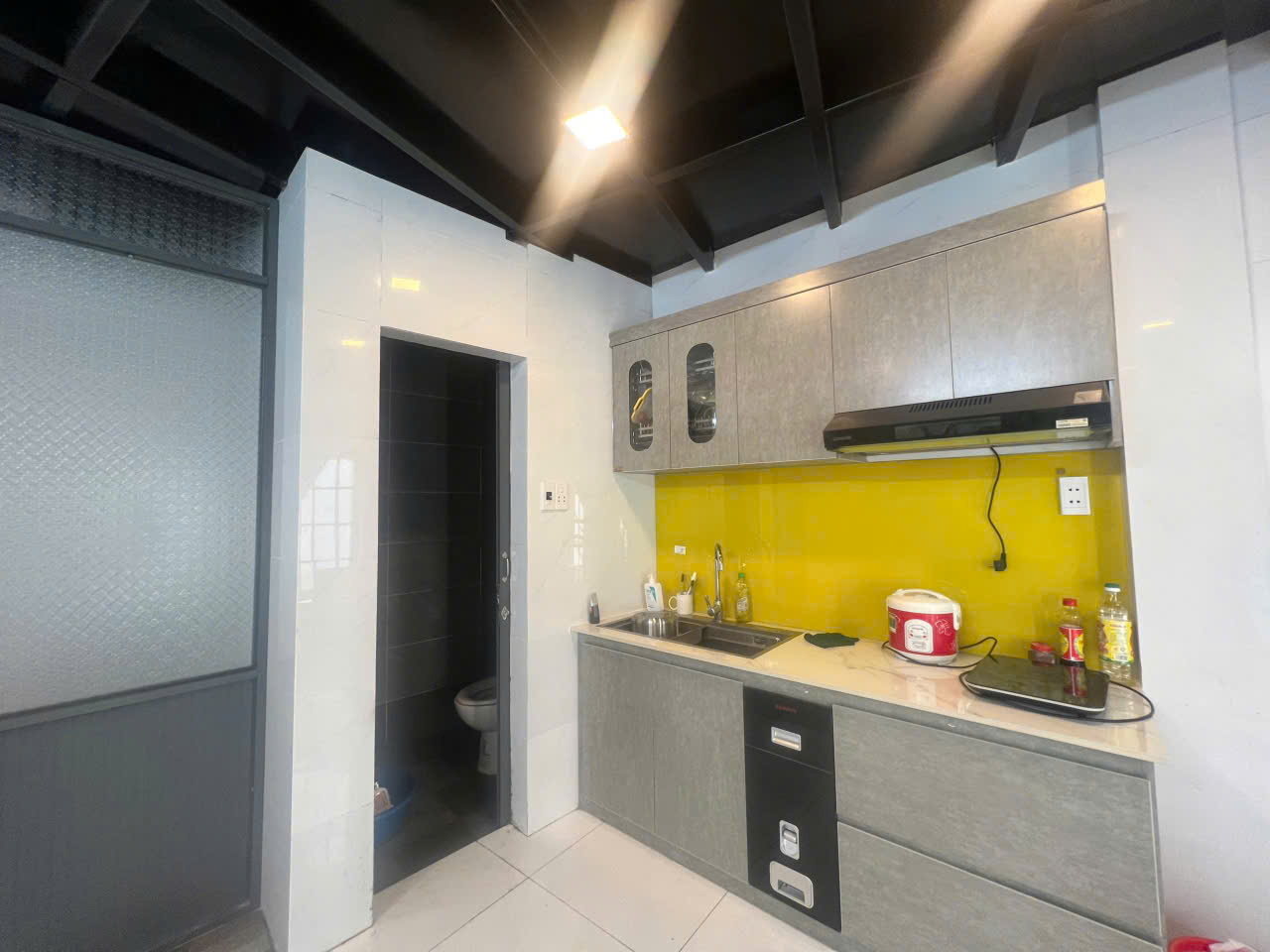 ♥ MT Kinh Doanh đường 5.5m lề 3m, gần Ông Ích Khiêm, 3 tầng, 3.x tỷ 15987083