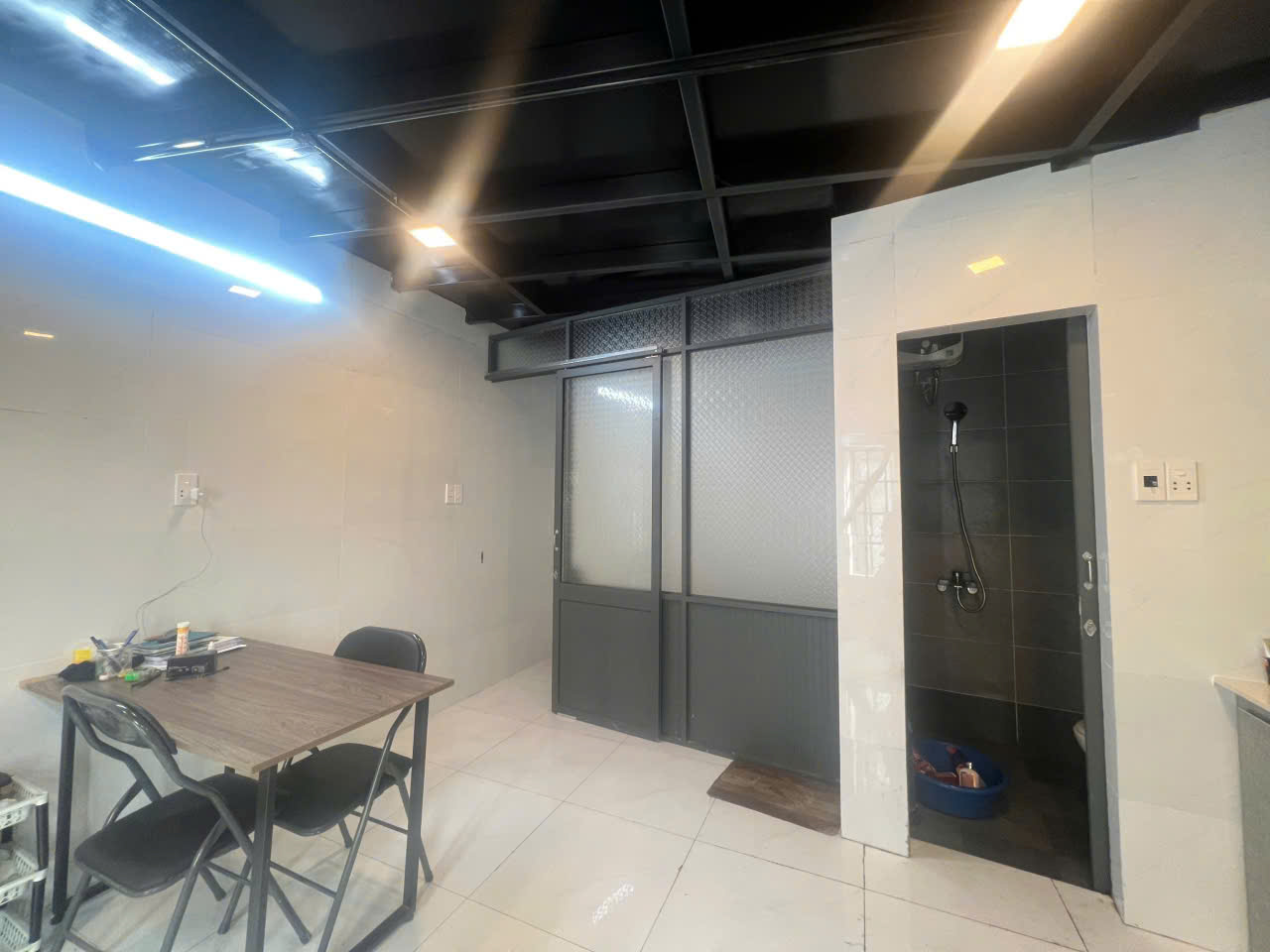 ♥ MT Kinh Doanh đường 5.5m lề 3m, gần Ông Ích Khiêm, 3 tầng, 3.x tỷ 15987083