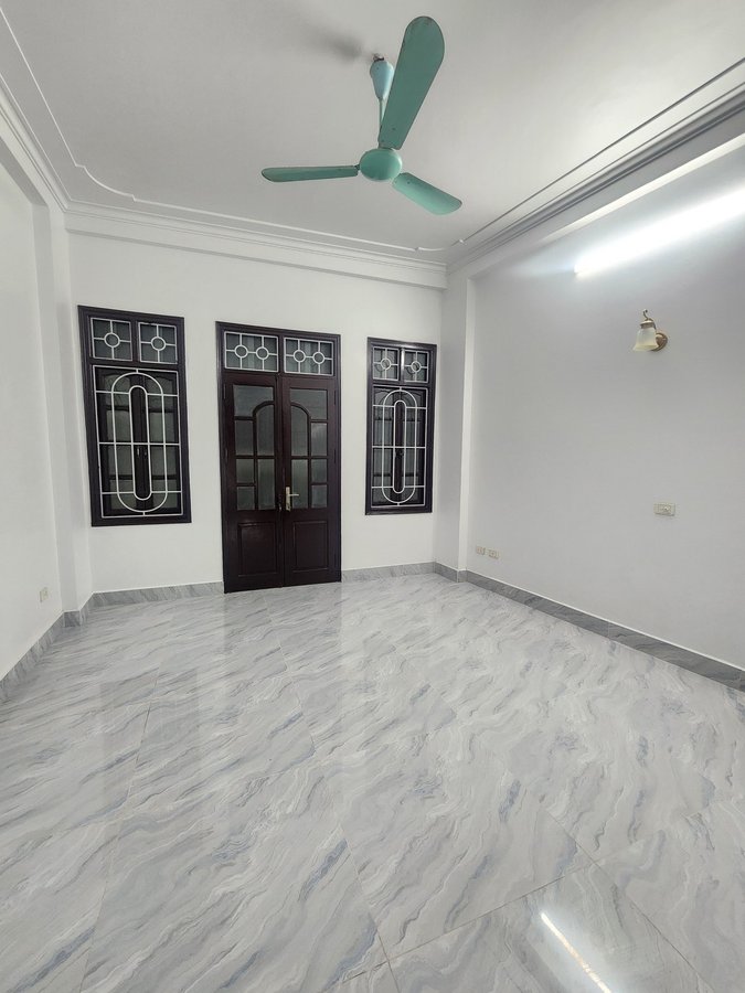 Bán Nhà Dân Xây Phương Mai. Đống Đa. DT 36m2. MT 4m. 5 Tầng. Giá 8.78 Tỷ. 15987084