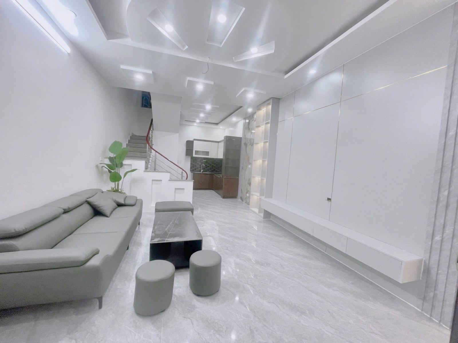 SIÊU PHẨM NHÀ 3,5 TẦNG – TRUNG TÂM 191 ĐÀ NẴNG. GIÁ CHỈ HƠN 2 TỶ – VỊ TRÍ KHÔNG THỂ ĐẸP HƠN 15987090