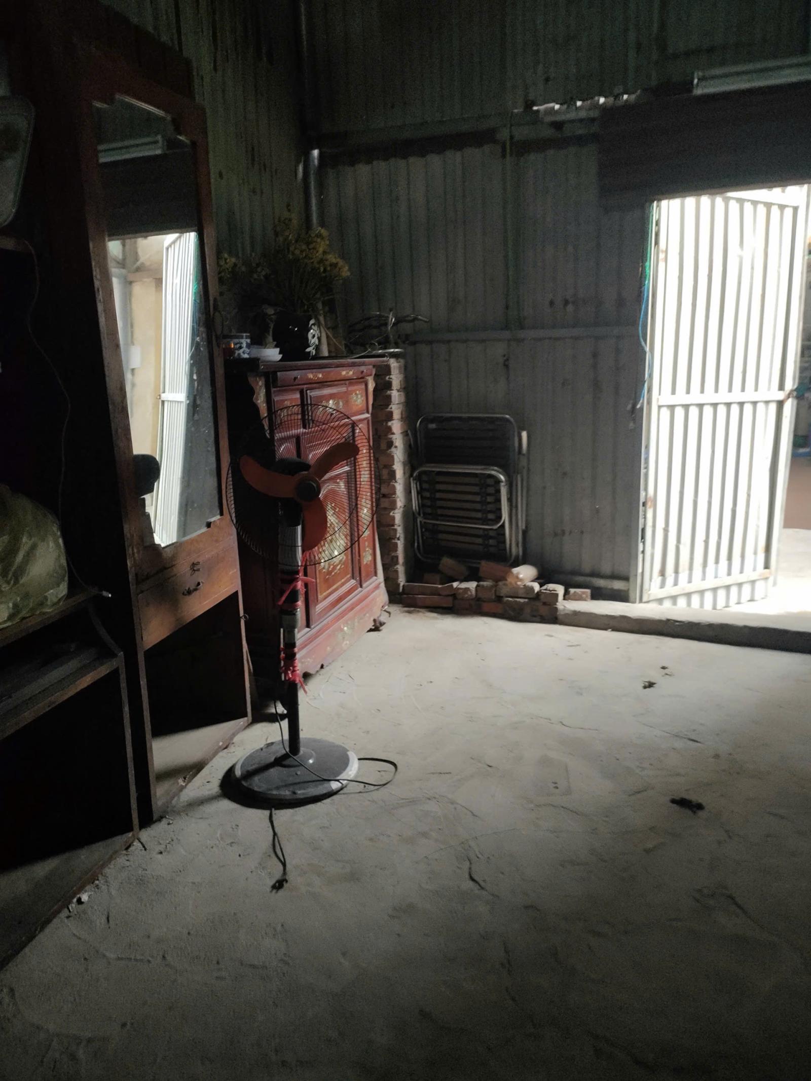 Bán gấp giá rẻ Giải Phóng 32m, 1.5 tầng, mặt tiền 4.5m, 780 triệu, Hoàng Mai. 15987100