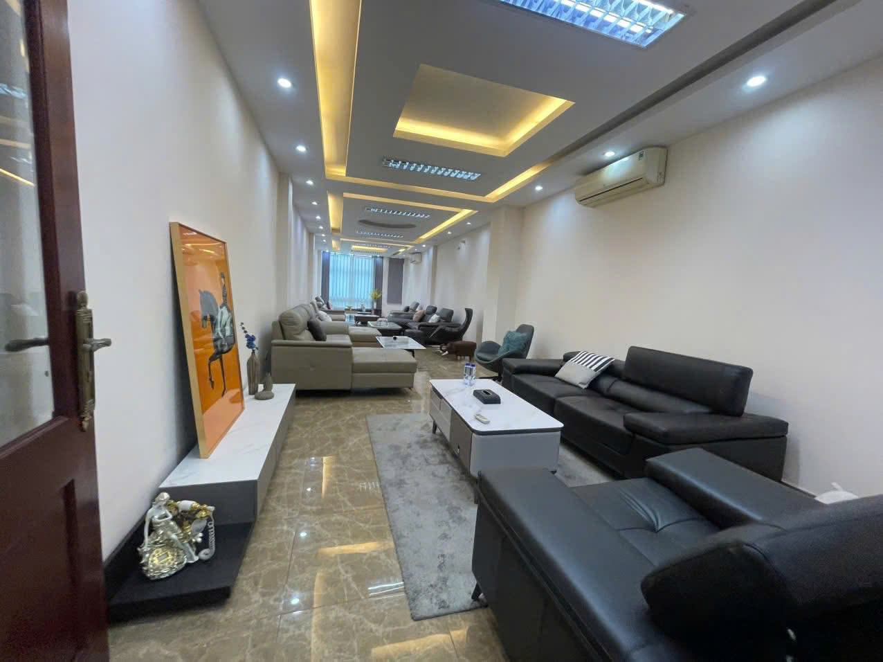 Giảm chào 500tr! Bán tòa văn phòng mặt phố Bạch Mai, 120m2, 7 tầng thang máy, chỉ 69.5 tỷ, KD đỉnh 15987145