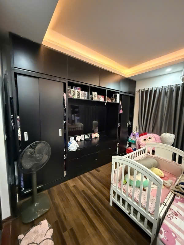 NHỈNH 6.x TỶ HOÀNG MAI 30m 5 TẦNG 6 NGỦ  - NHÀ MỚI KOONG VỀ Ở NGAY - Ô TÔ CÁCH 20 MÉT- GẦN TRƯỜNG 15987175