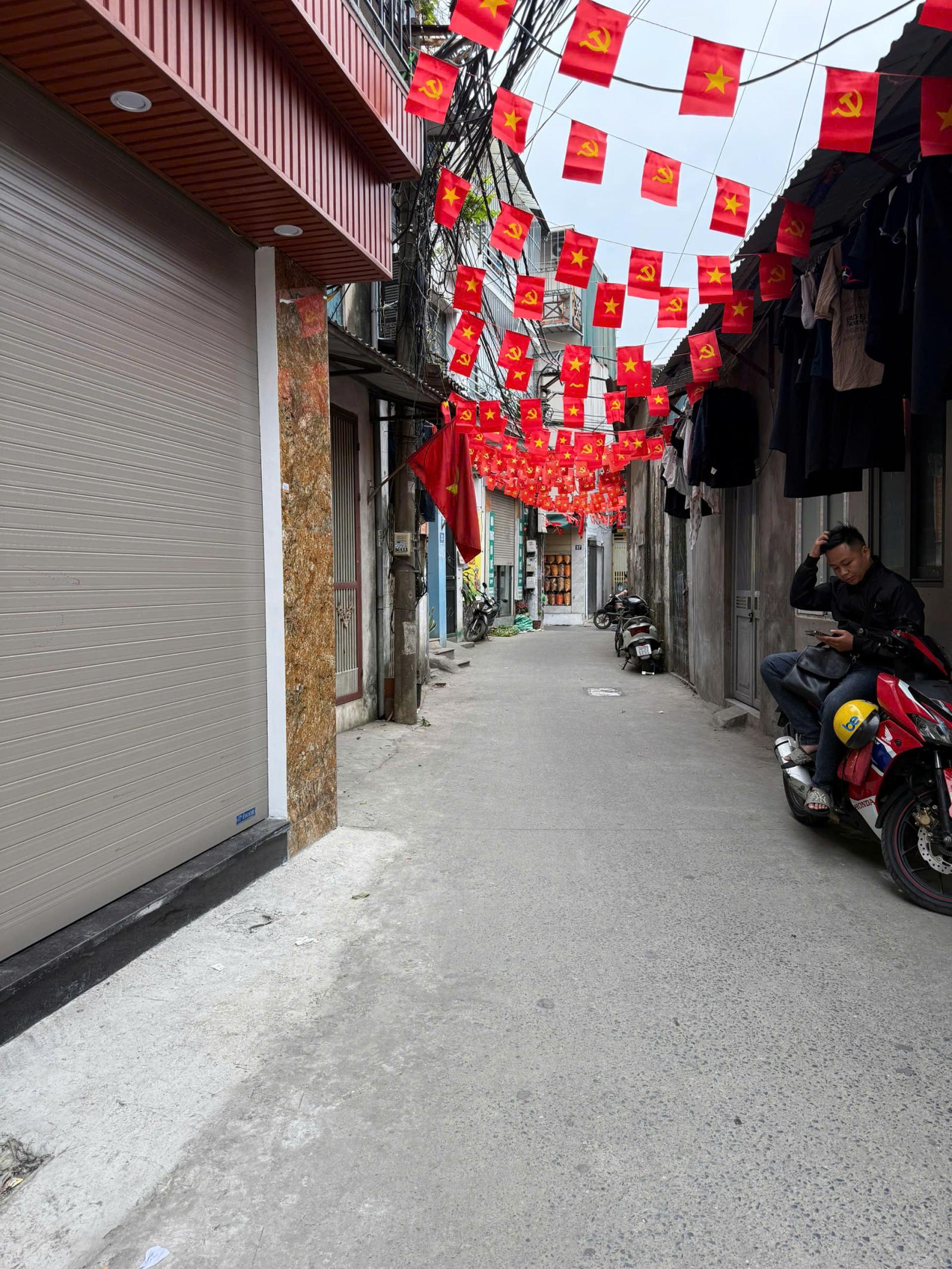 Nhỉnh 4.x tỷ 30m2 4 tầng 2 ngủ thoáng vĩnh viễn. Vĩnh Hưng Hoàng Mai Hà Nội (Pháp lý chuẩn) 15987186