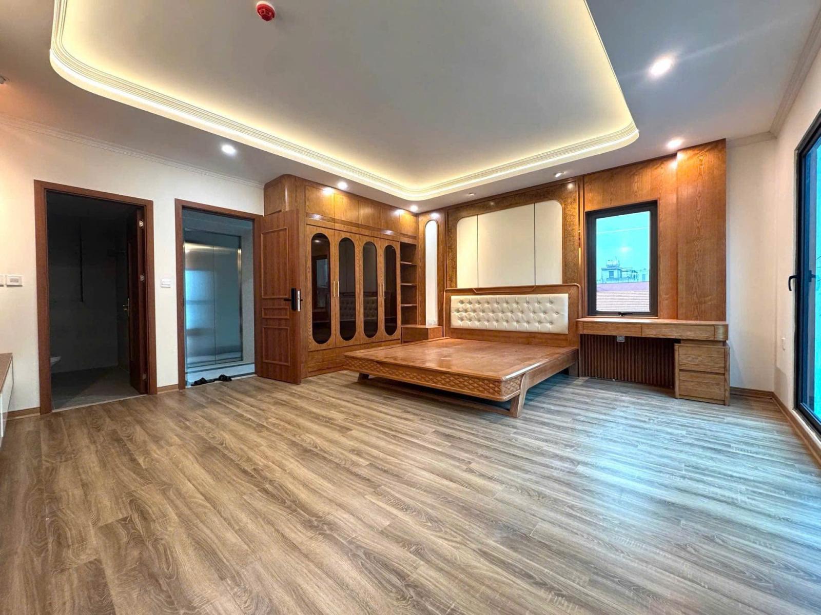 Siêu phẩm Cầu Giấy, nhà mới, 6 tầng, ngõ ô tô tránh, chỉ 22.5 tỷ, 15987245