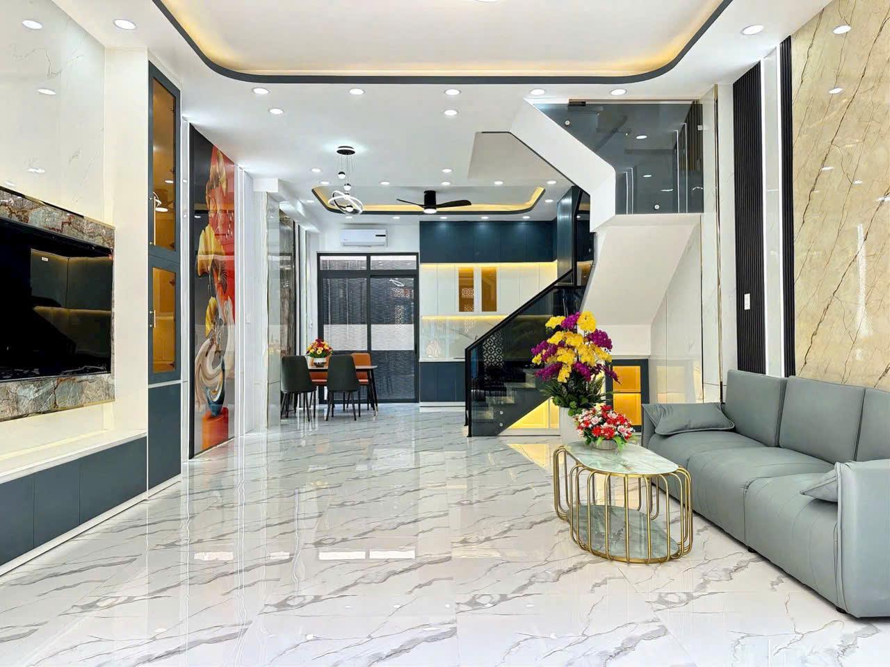 NHÀ ĐẸP LÊN SÓNG, 4 TẦNG, XE HƠI NGAY NHÀ, 5X12M, CHỈ HƠN 8 TỶ 15987265