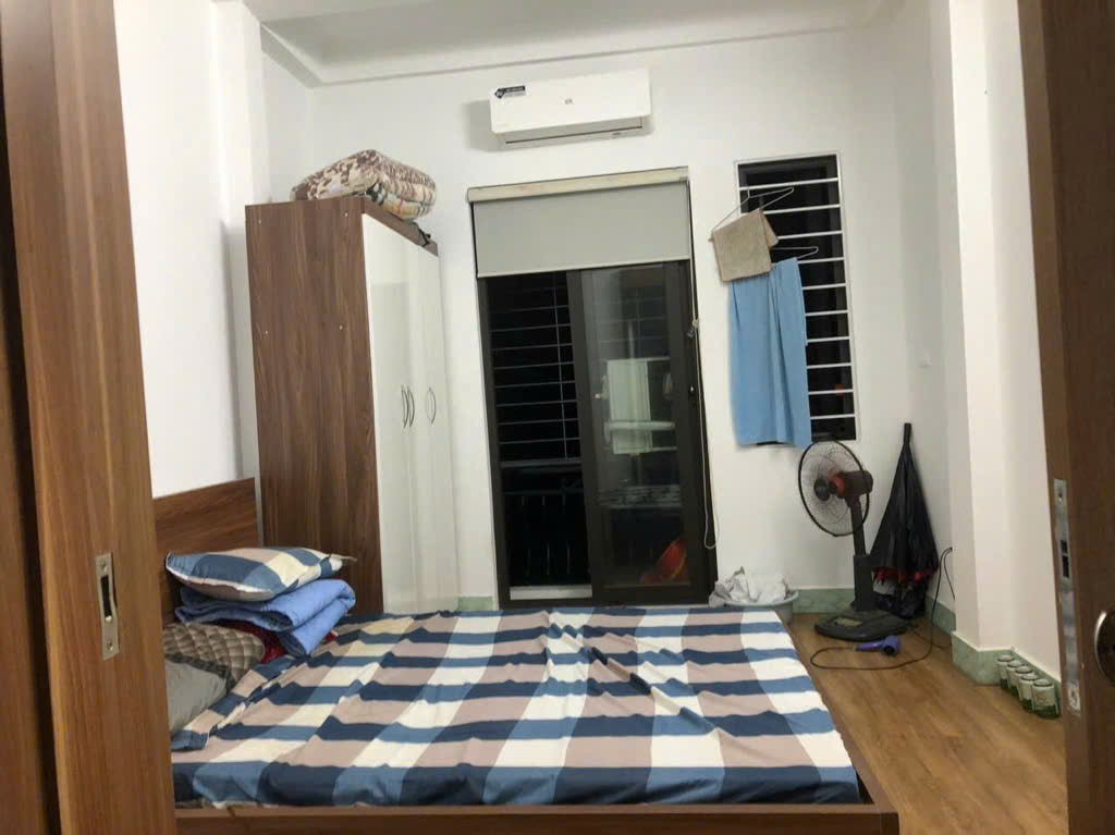 Bán gấp giá rẻ Nguyễn Xiển 38m, 4 tầng, mặt tiền 4.8m, 2.85 tỷ Thanh Xuân. 15987325