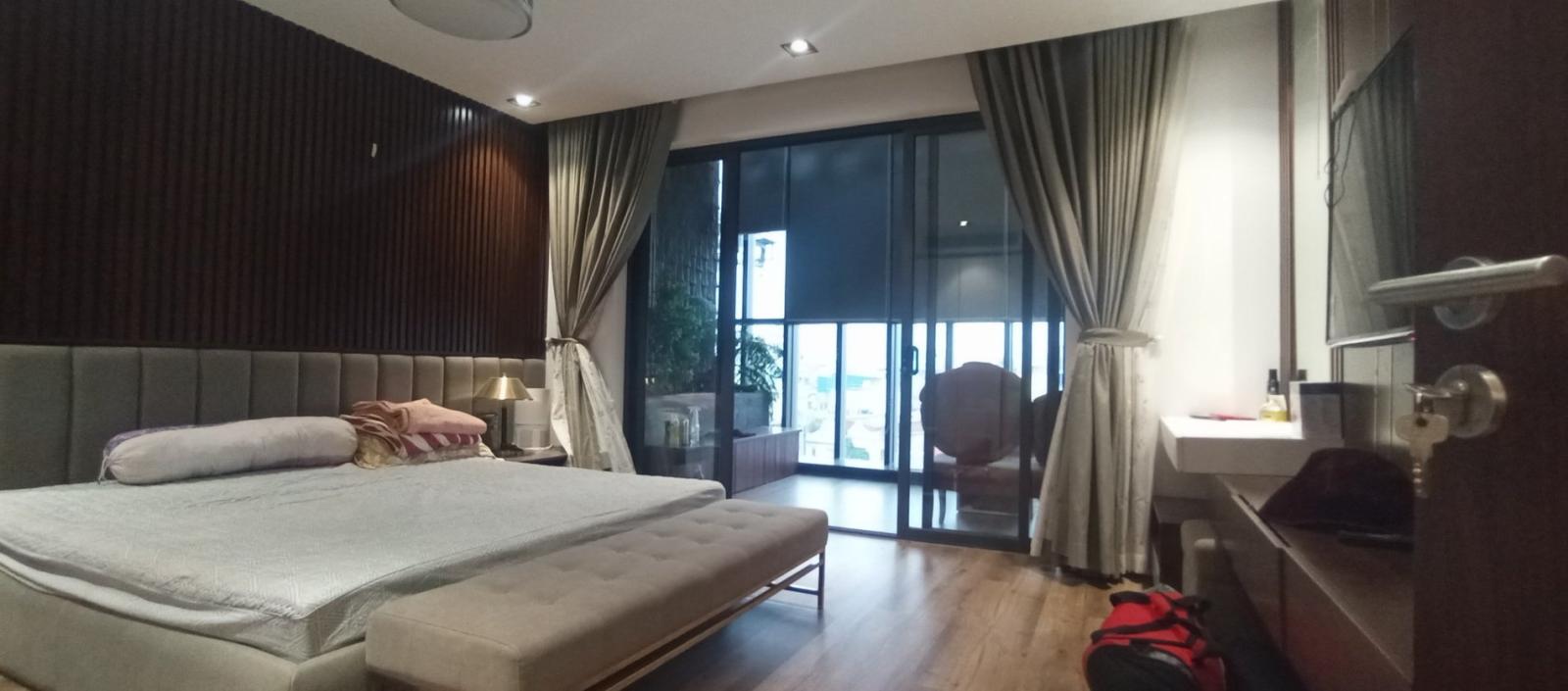 Nhà Mặt Phố Trường Chinh. Đống Đa. Thang Máy. Lô Góc. Ô Tô. Vỉa Hè. DT 154m2. Giá 120.5 Tỷ 15987328