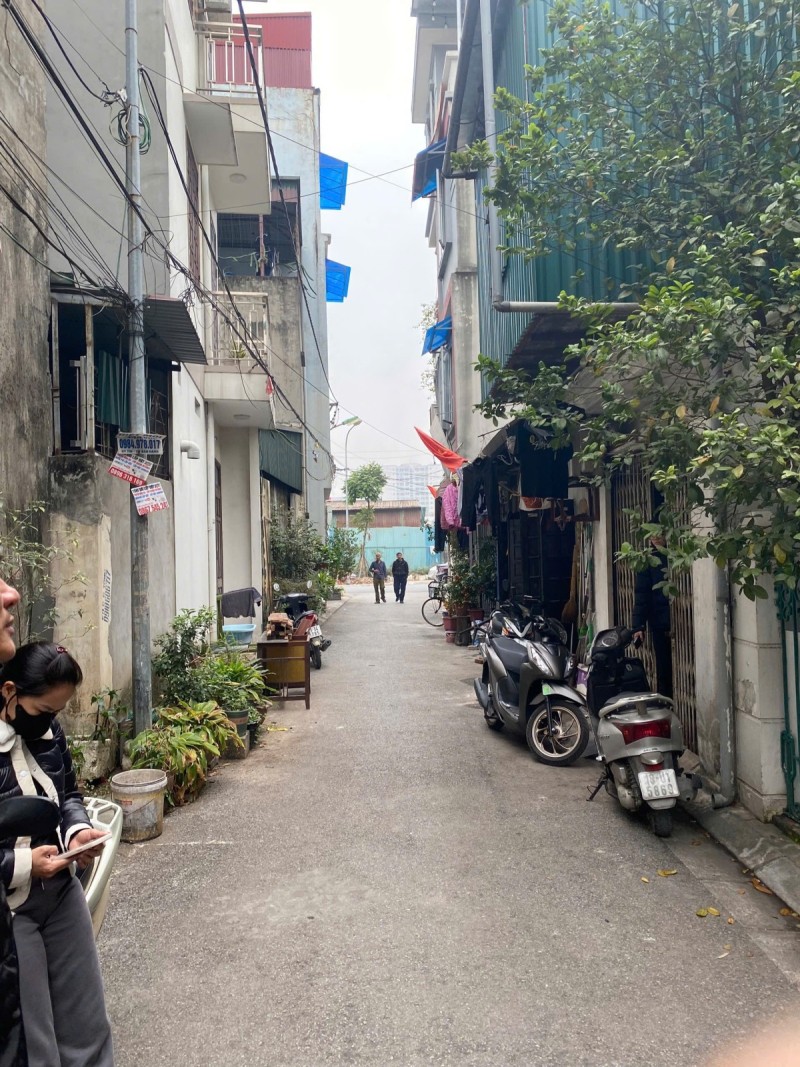 BÁN NHÀ LÝ SƠN – LONG BIÊN  Ô TÔ QUA – GIÁ MỀM 15987397