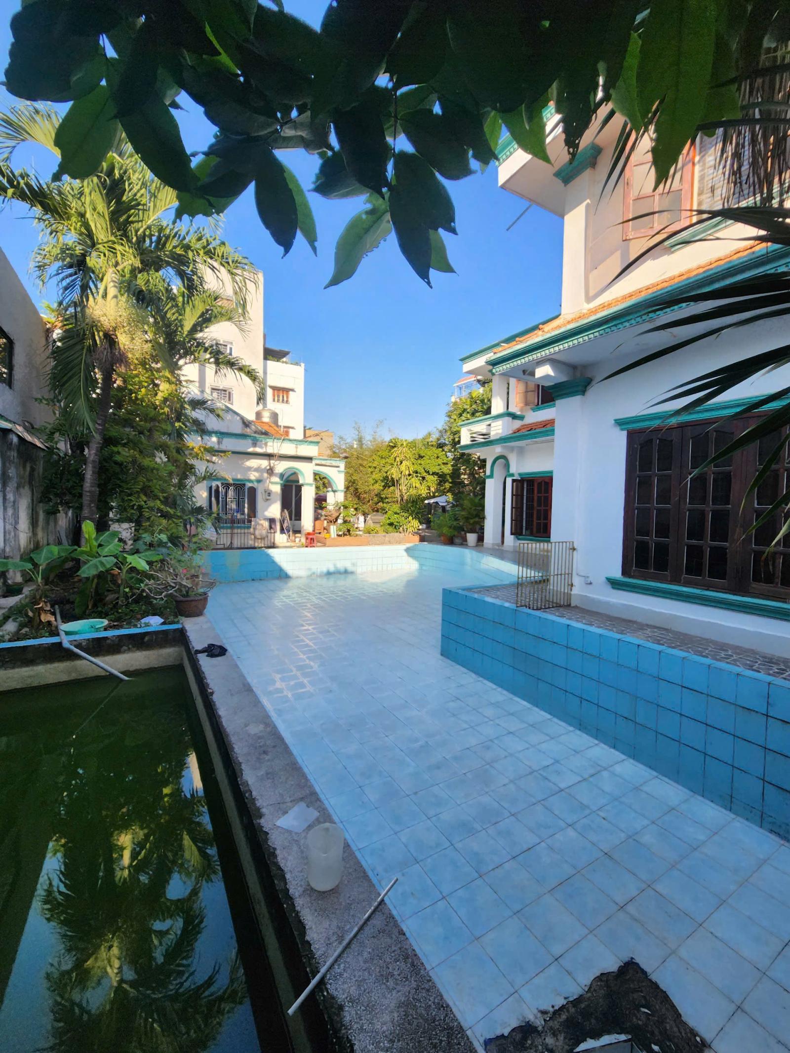 SIÊU BIỆT THỰ + QUỸ ĐẤT 1.090M² – GIẢM SỐC 20 TỶ – NGAY NGUYỄN VĂN QUÁ 15987423