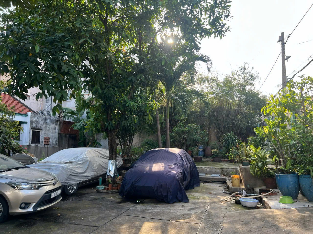 SIÊU BIỆT THỰ + QUỸ ĐẤT 1.090M² – GIẢM SỐC 20 TỶ – NGAY NGUYỄN VĂN QUÁ 15987423