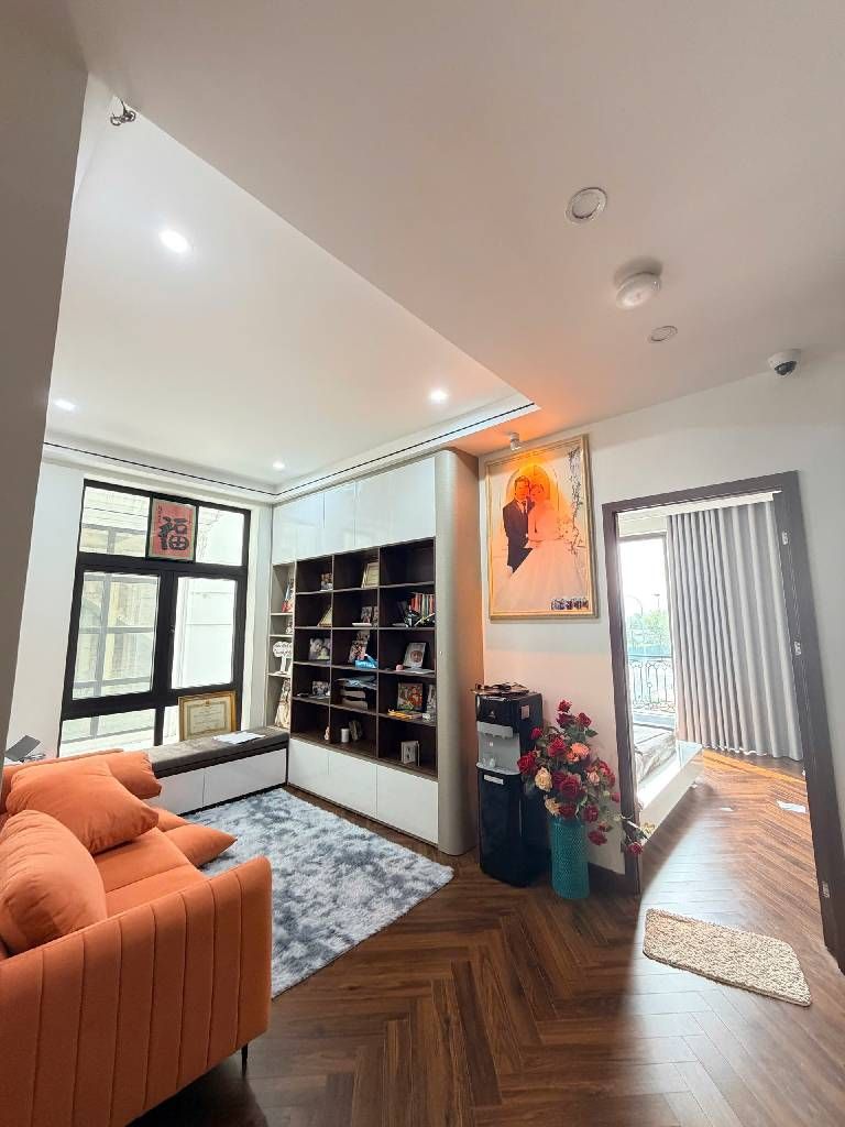 Bán nhà Đội Cấn Giang Văn Minh, 62m2, mặt tiền rộng, thang máy, chỉ 18 tỷ 15987467