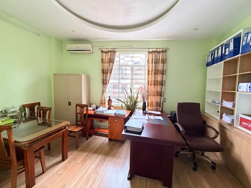 Siêu phẩm lõi Bồ Đề, mặt tiền 10.5m, 2 mặt ôtô tránh, vỉa hè, ôtô dừng đỗ ngày đêm 15987496