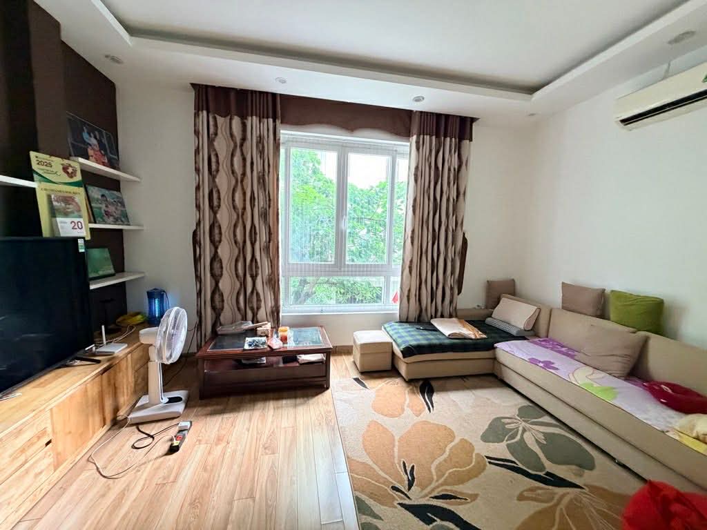 Siêu phẩm lõi Bồ Đề, mặt tiền 10.5m, 2 mặt ôtô tránh, vỉa hè, ôtô dừng đỗ ngày đêm 15987496