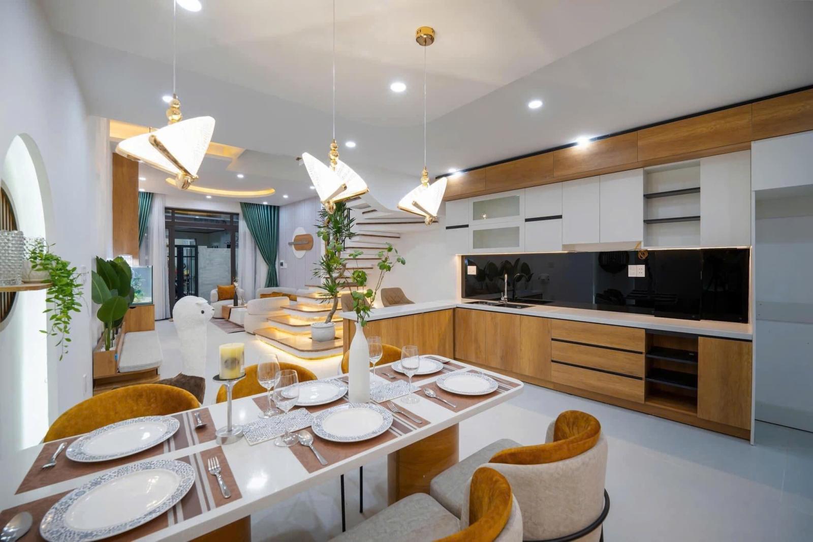 Bán nhà đường Văn Chung, phường 13 quận Tân Bình (5x14m) - 8 tỷ 15987501