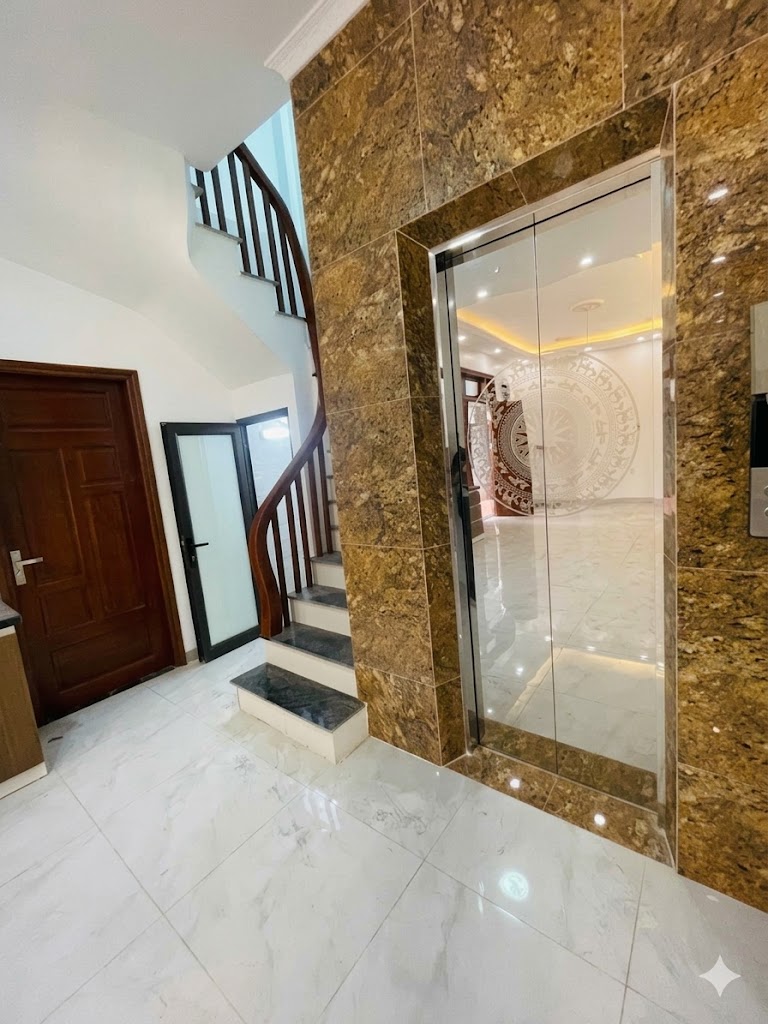 Nhà mới Phú Thượng - Tây Hồ - Thang máy xịn – Cạnh ô tô – Ở sướng, dân trí cao - Giá 9.6 Tỷ 15987506