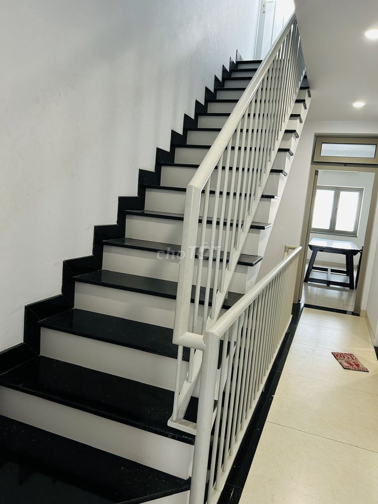 Cho Thuê Văn Phòng / Trung Tâm Anh Ngữ – Vị Trí Đẹp Bình Thạnh 15987527