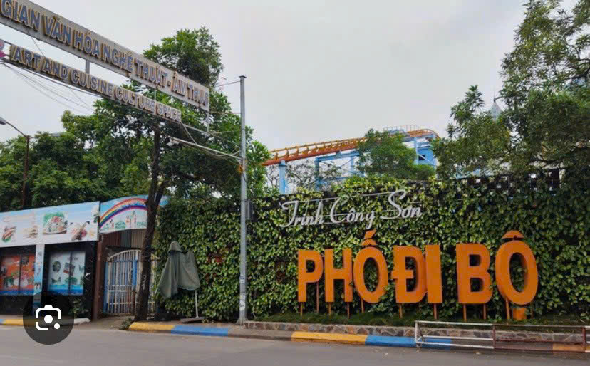 Chính chủ cho thuê nhà 4 tầng Trịnh Công Sơn 35m2, thiết kế 3 phòng ngủ 15987553