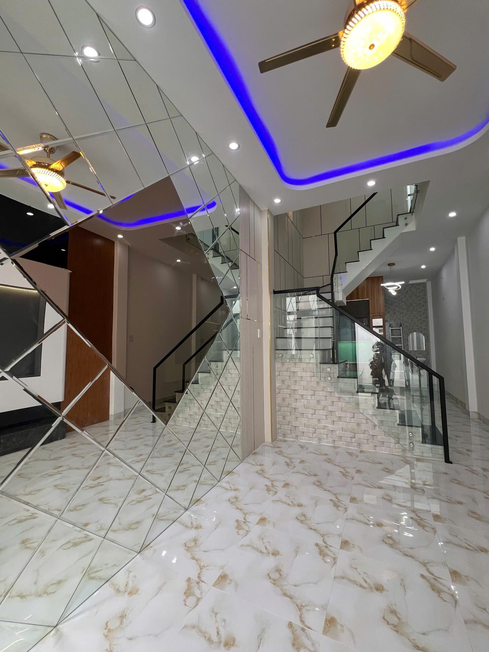 BÁN NHÀ 3 TẦNG HẺM CẠN ĐƯỜNG NGÔ MÂY - QUY NHƠN.- MÃ SỐ: #NR8266 15987555