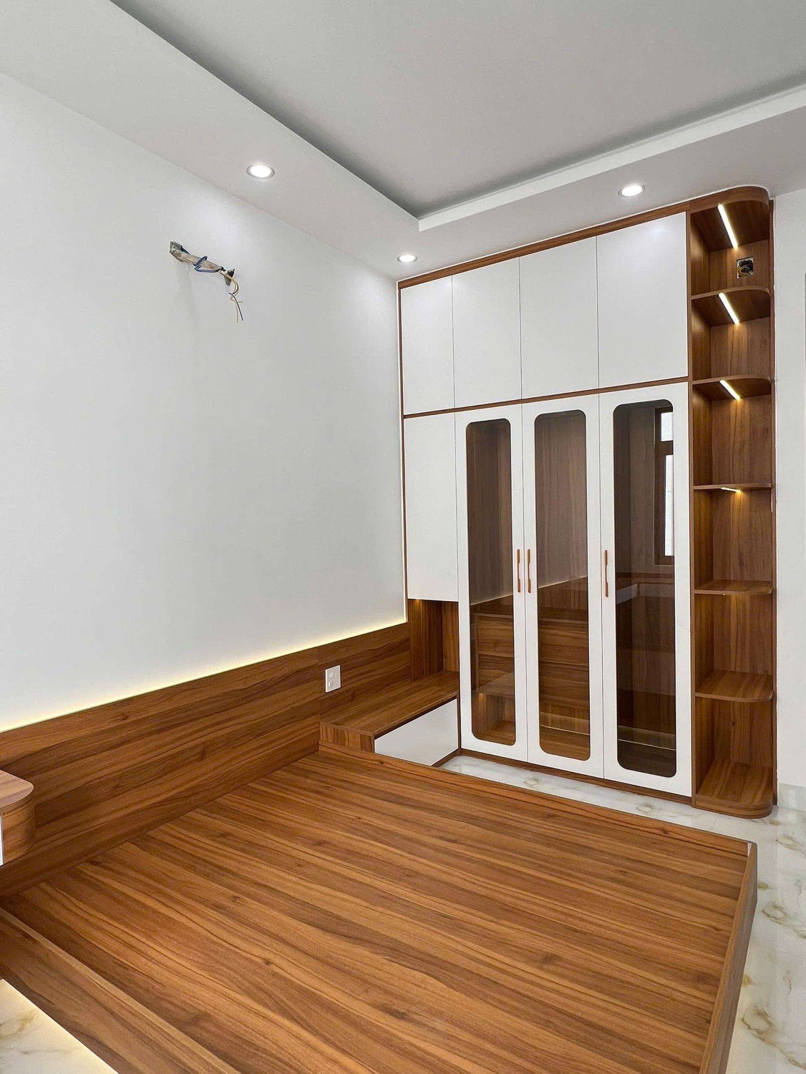 BÁN NHÀ 3 TẦNG HẺM CẠN ĐƯỜNG NGÔ MÂY - QUY NHƠN.- MÃ SỐ: #NR8266 15987555