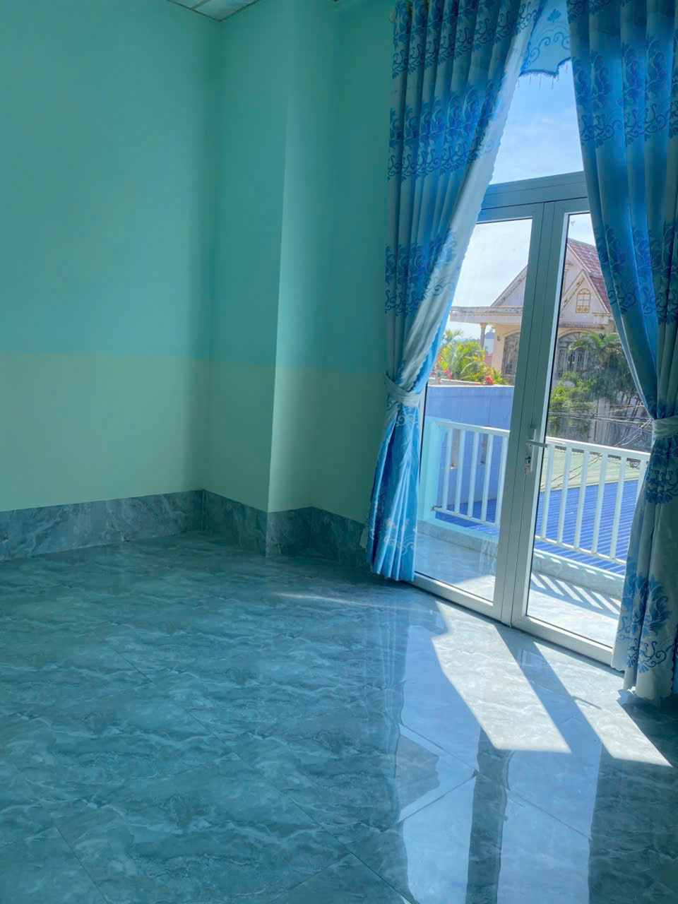 Bán nhà 1 trệt 1 lầu kiên cố hẻm ql20, ninh gia, đức trọng cũ, lâm đồng 15987564