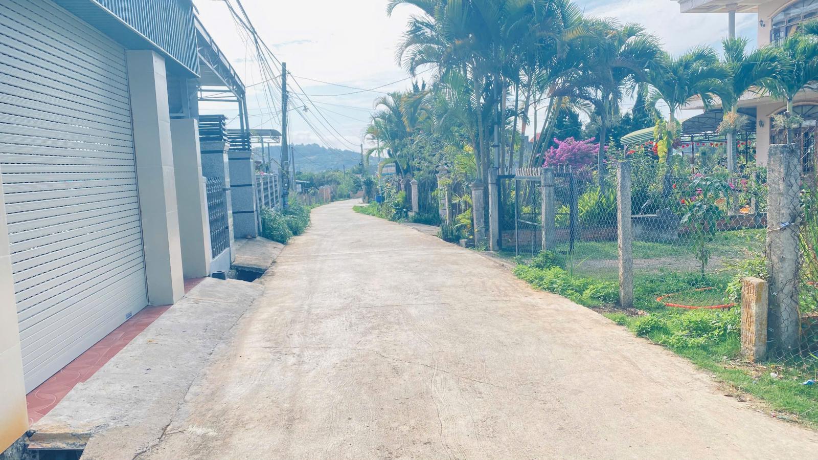 Bán nhà 1 trệt 1 lầu kiên cố hẻm ql20, ninh gia, đức trọng cũ, lâm đồng 15987564