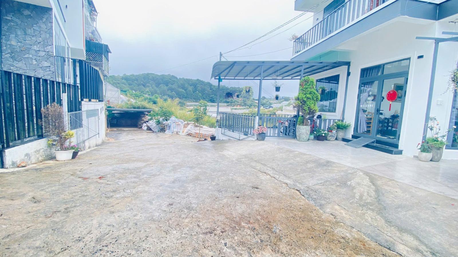 Bán căn nhà kinh doanh mới xây xong, gần làng hoa vạn thành, f5, đà lạt 15987570