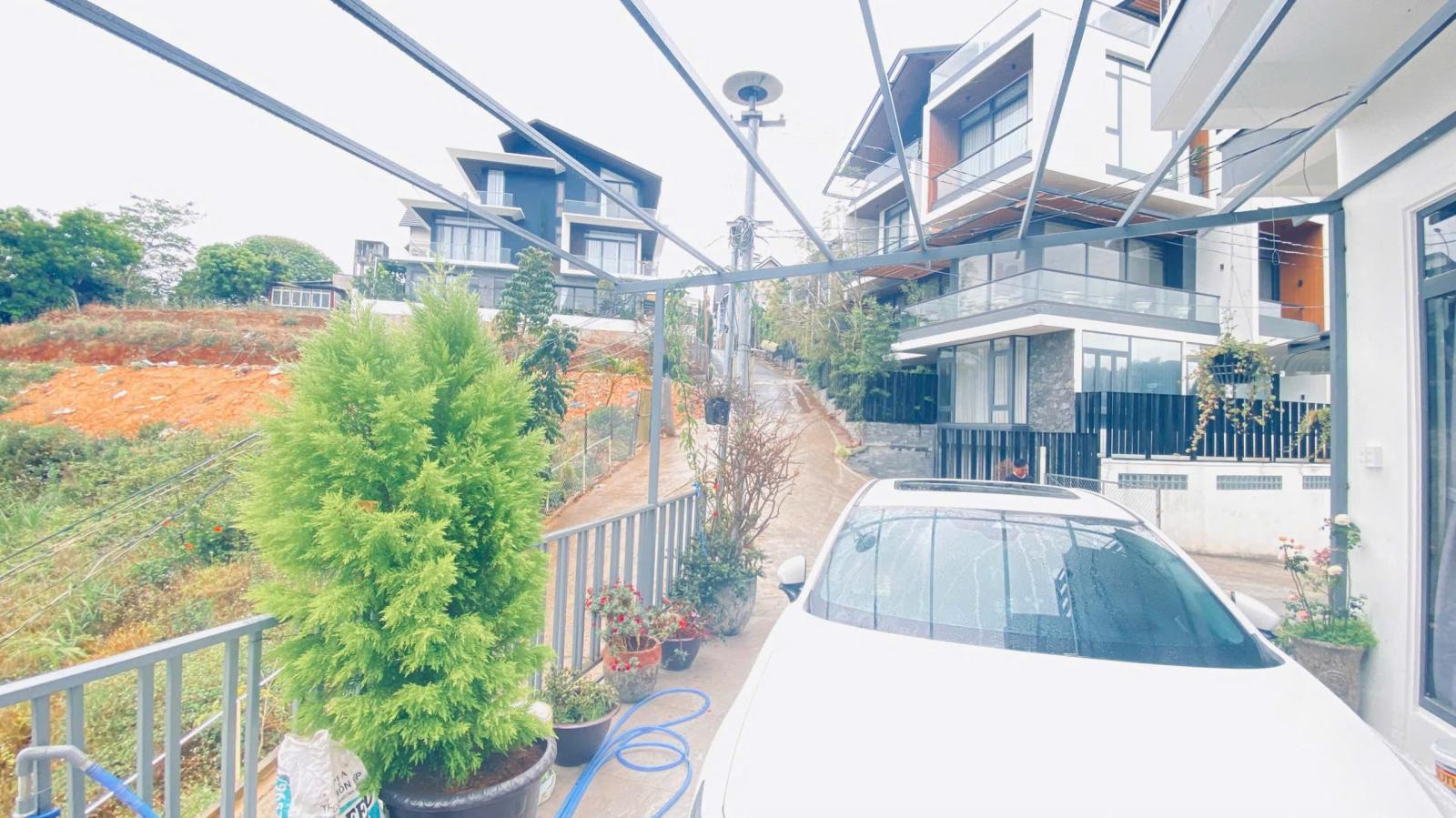 Bán căn nhà kinh doanh mới xây xong, gần làng hoa vạn thành, f5, đà lạt 15987570