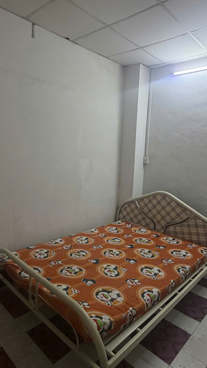 Cho Thuê Mặt tiền đường hồng bàng 819  phường bình tây. tphcm(  lúc trước là phường 9 quận 6) 15987583