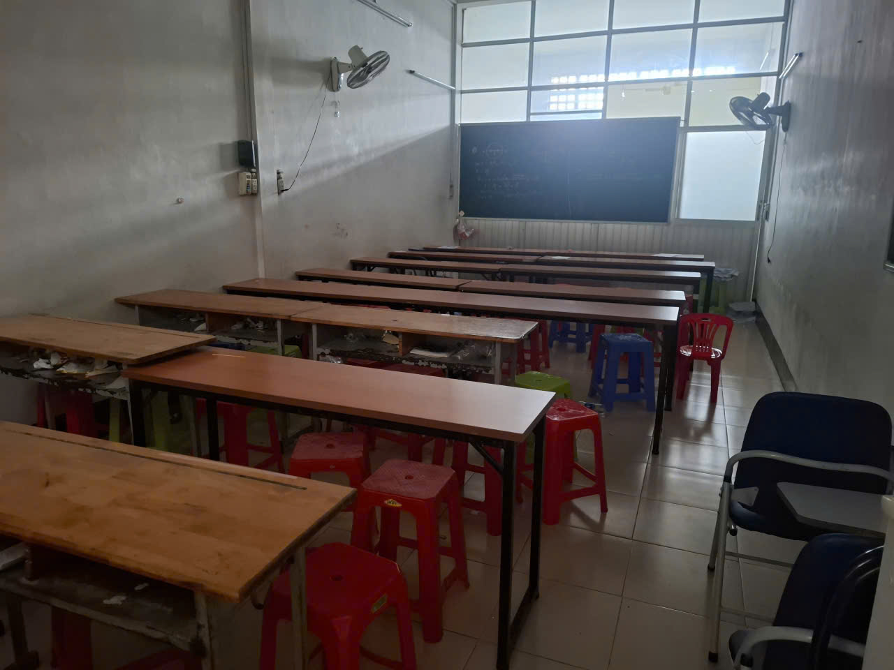 Cho Thuê Mặt tiền đường hồng bàng 819  phường bình tây. tphcm(  lúc trước là phường 9 quận 6) 15987583