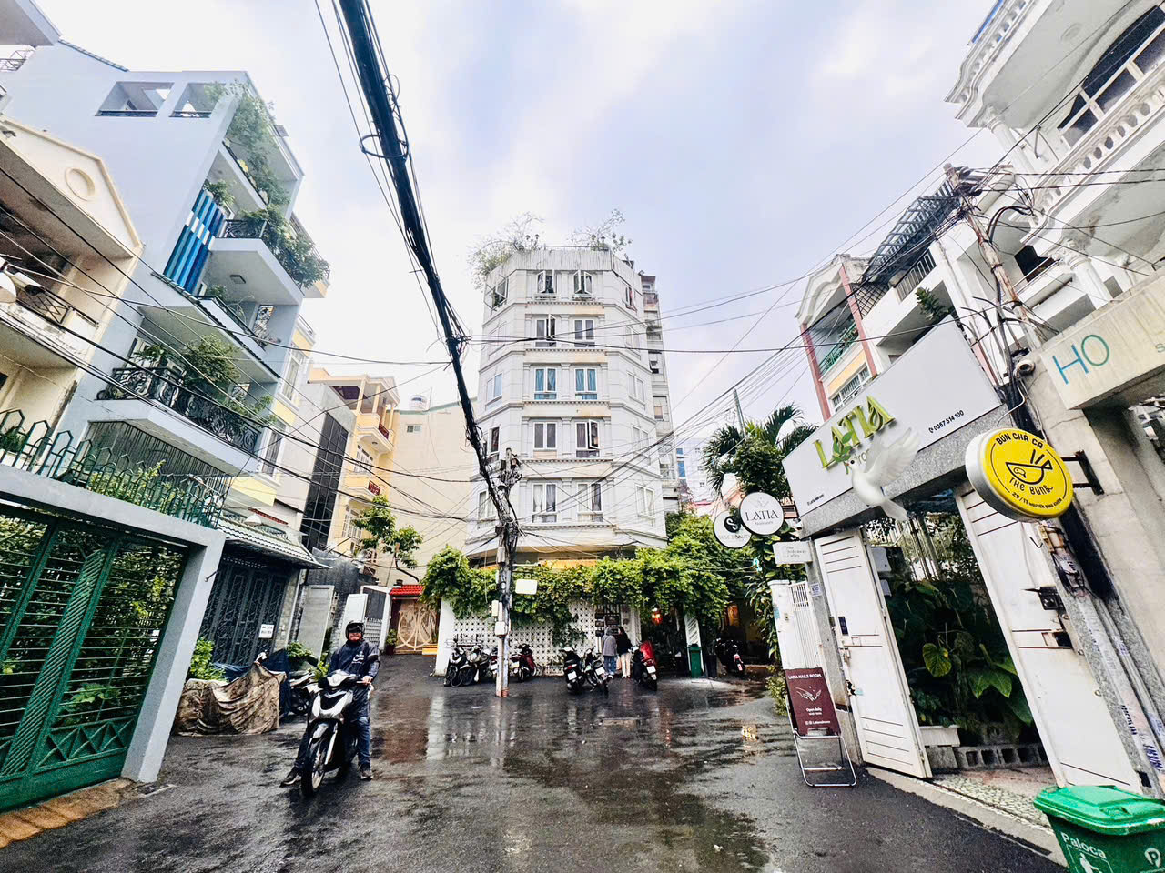 CHÍNH CHỦ BÁN NHÀ C4 - XE HƠI NGỦ TRONG NHÀ Đ. NGUYỄN BỈNH KHIÊM, QUẬN 1* LH GIANG GIANG: 15987602