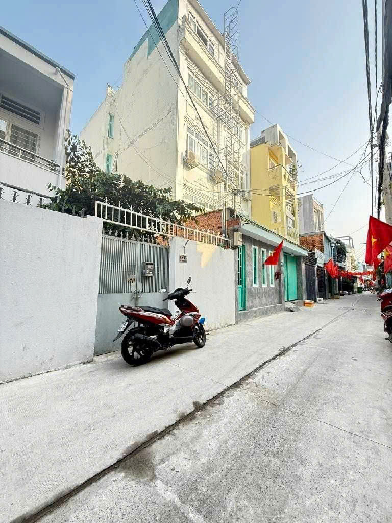 HOT NHÀ QUẬN 7 – GẦN LÂM VĂN BỀN 4.2M x19M Chỉ 8 TỶ 8 15987603