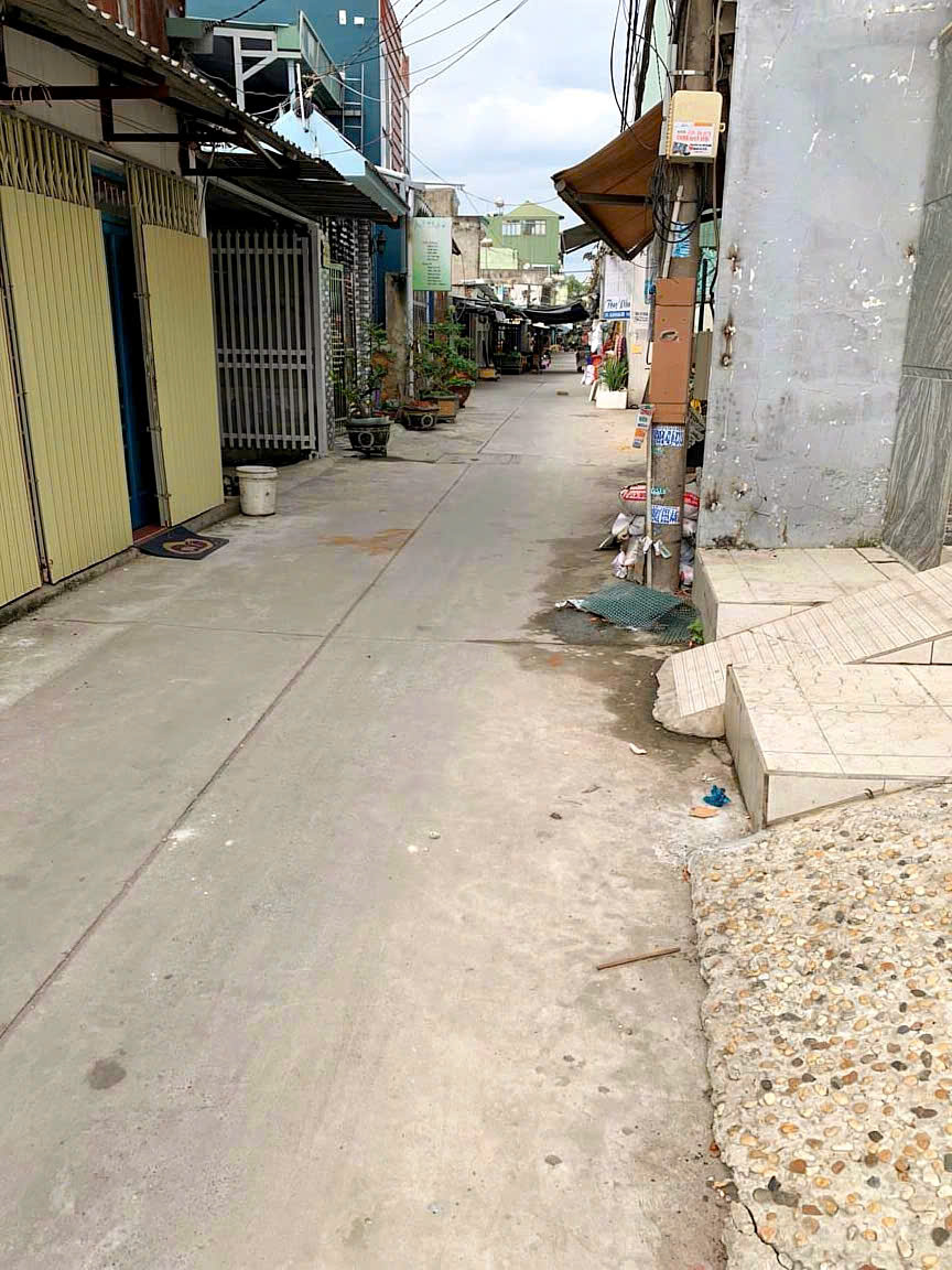 CẦN BÁN 125M2 NHÀ CẤP 4 HẺM BA GÁC GẦN QL1A 15987613