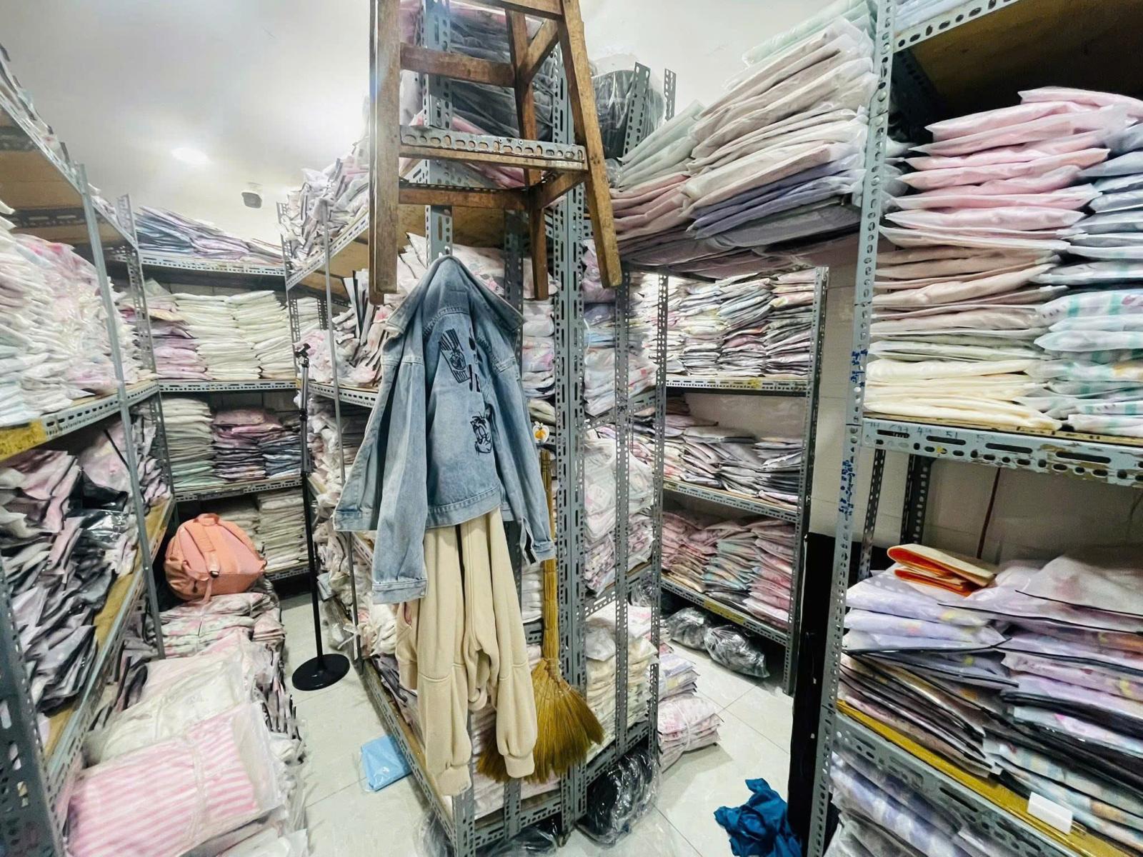 Hạ 500tr, Bán nhanh nhà Mặt tiền Tân Châu, ngay chợ Vải Tân Bình, 3,5x14m, 4 Tân, 8,99 tỷ. 15987614