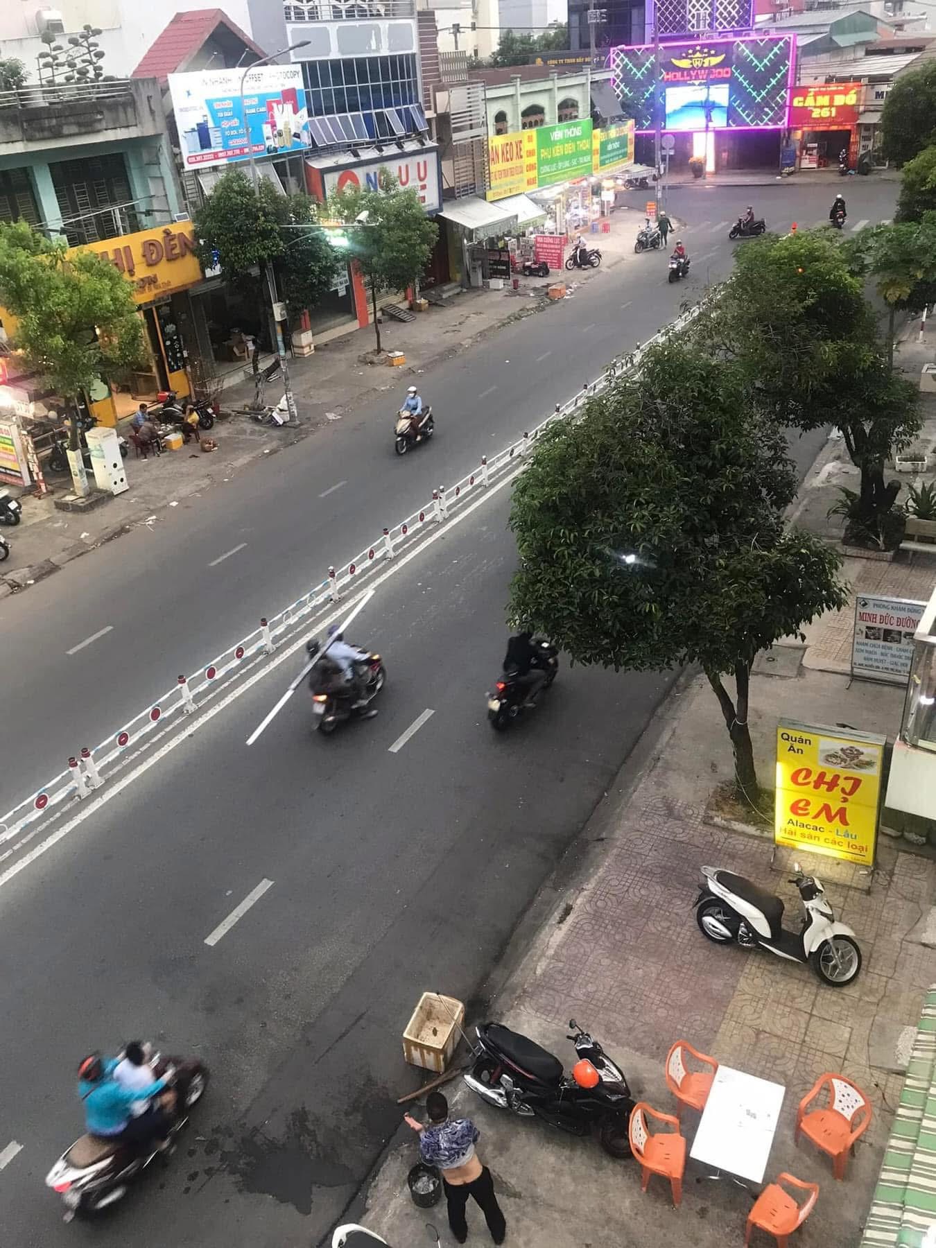 Bán nhà mặt tiền Quận Tân Phú chính chủ  15987616